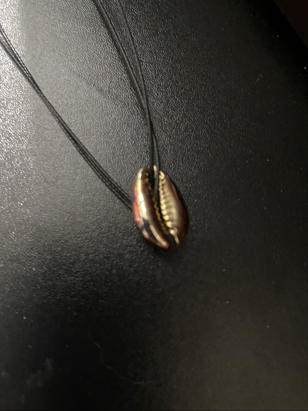 Shell necklace - Picture 2 of 3